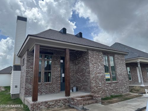 105 Hedgemoore Ct, Youngsville, LA, 70592-6937 | Card Image