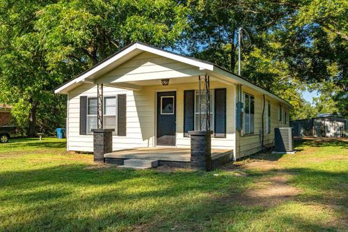 512 Hoover St, Malvern, AR, 72104-3232 | Card Image