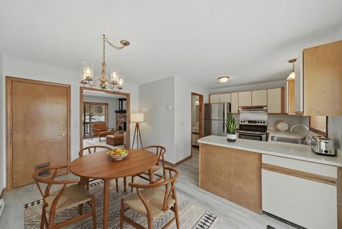 d4-336 Intervale Rd, Gilford, NH, 03249-7493 | Card Image