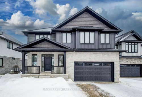 487 Black Street, Centre Wellington, ON, N1M0A2 | Card Image