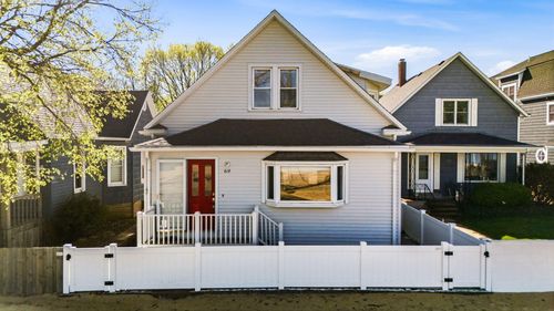 619 Lake St, Saint Joseph, MI, 49085-1075 | Card Image
