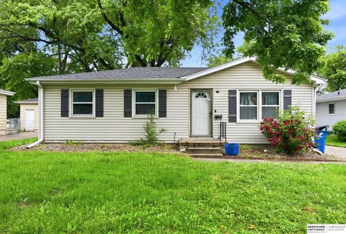8660 Westridge Dr, Omaha, NE, 68124-3031 | Card Image