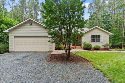 330 Hiley Ter, Lynchburg, VA, 24504-5404 | Card Image