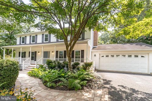 10329 Zion Dr, FAIRFAX, VA, 22032-3231 | Card Image