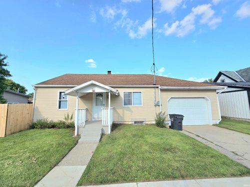 204 S Main St, Walton, IN, 46994-4132 | Card Image