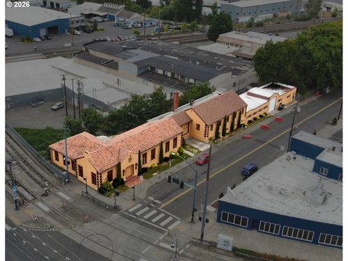 1935 N Argyle St, Portland, OR, 97217-6752 | Card Image