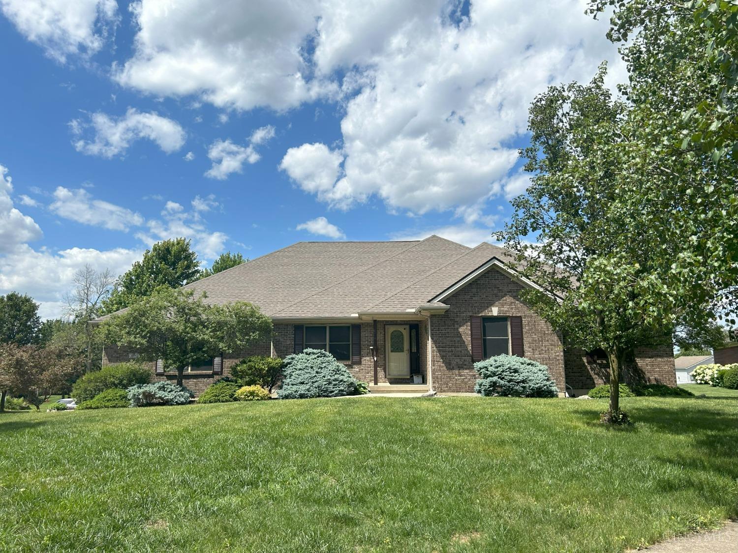 Belvo Estates Dr, Miamisburg, OH 45342