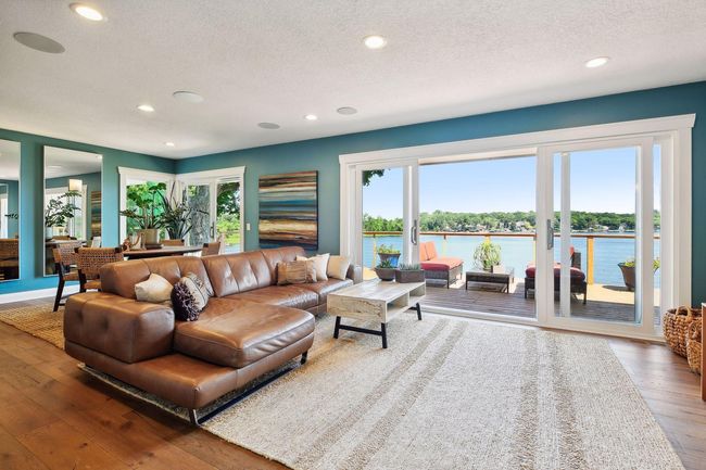 Open the windows for great air flow from the summer breeze! | Image 8