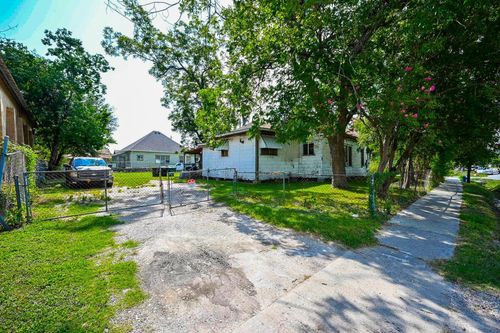 1201 Campbell St, Houston, TX, 77009-8101 | Card Image