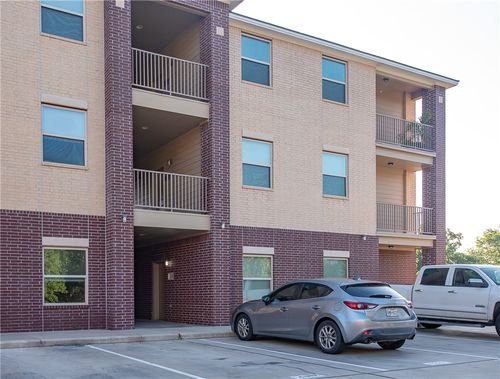 554-1915 Dartmouth St, College Station, TX, 77840-4191 | Card Image