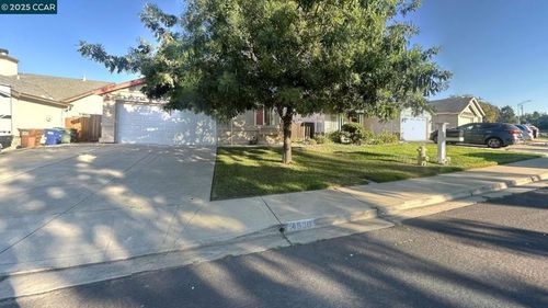 4636 La Vista Dr, Oakley, CA, 94561-4140 | Card Image