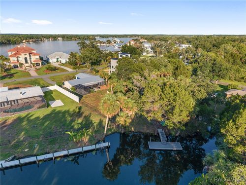 2310 Watersedge Dr, Crystal River, FL, 34429-5272 | Card Image