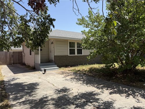 4214 Markins Dr, Corpus Christi, TX, 78411-3139 | Card Image