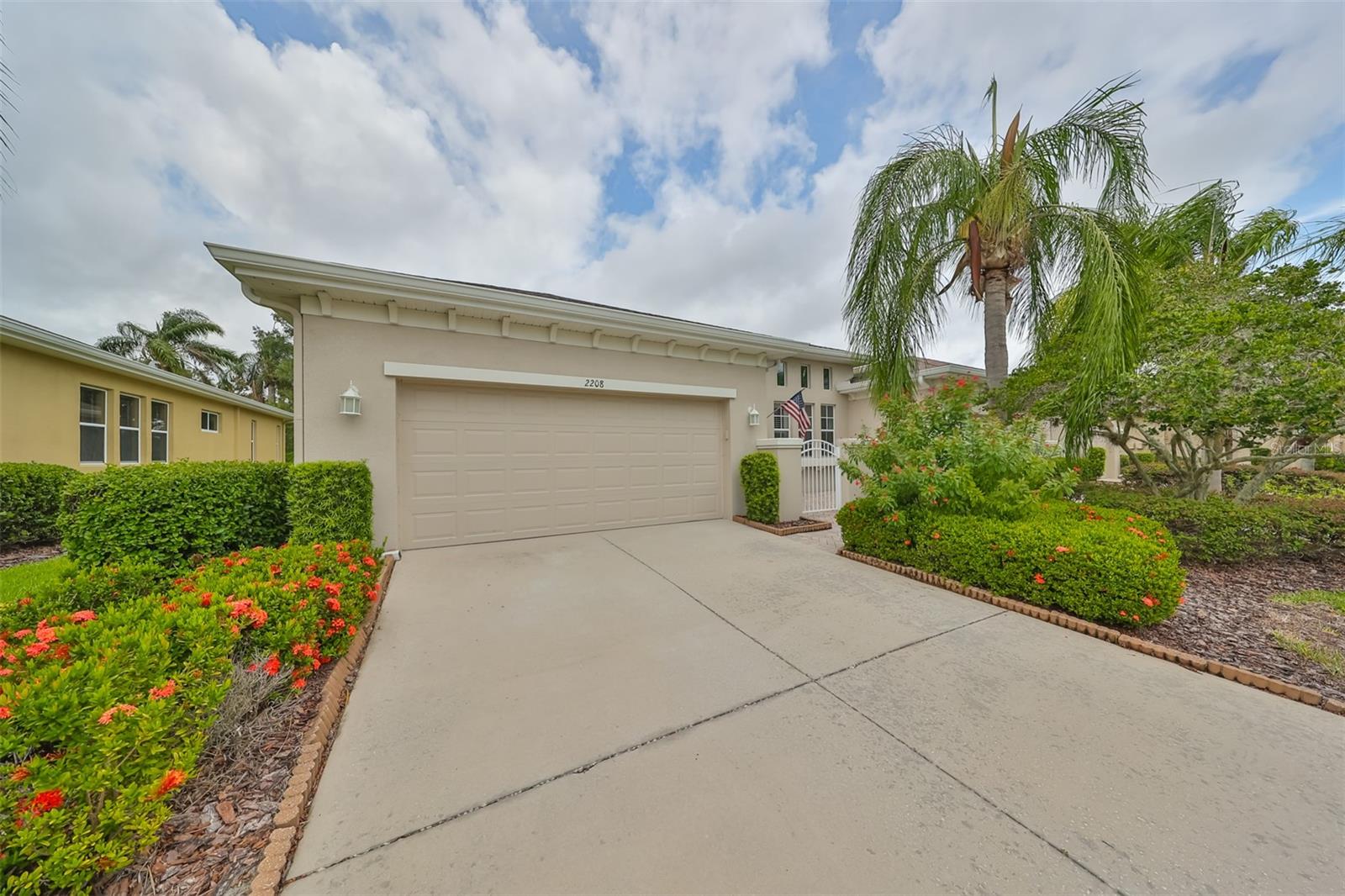Sifield Greens Way, Sun City Center, FL 33573