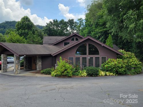 540 Hospital Dr, Clyde, NC, 28721-8027 | Card Image
