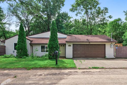 6964 230th Ave Ne, Stacy, MN, 55079-8811 | Card Image