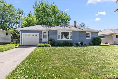 606 N Cedar Street, Horicon, WI, 53032 | Card Image