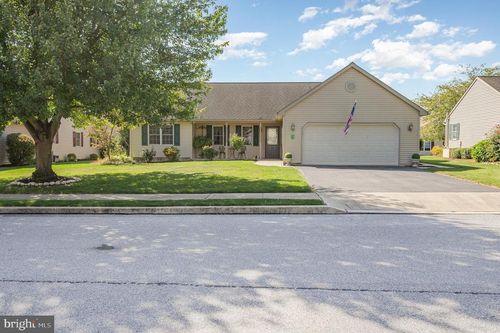 32 Scenic Dr, MYERSTOWN, PA, 17067-3164 | Card Image