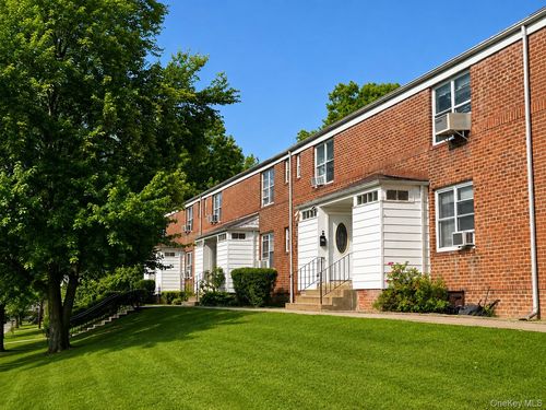 2a-219 Rumsey Rd, Yonkers, NY, 10705-1553 | Card Image