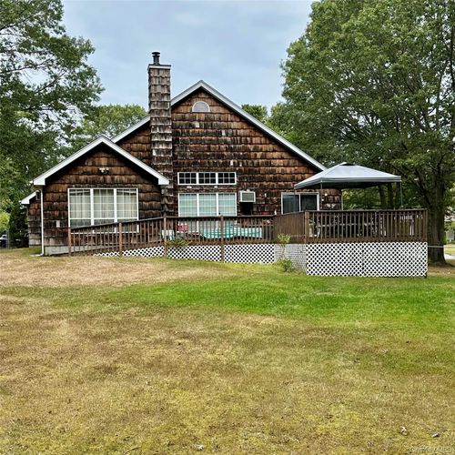 4 Thunderbird Ct, Shoreham, NY, 11786-2307 | Card Image