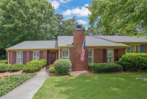 6423 Deerings Ln, Peachtree Corners, GA, 30092-4628 | Card Image