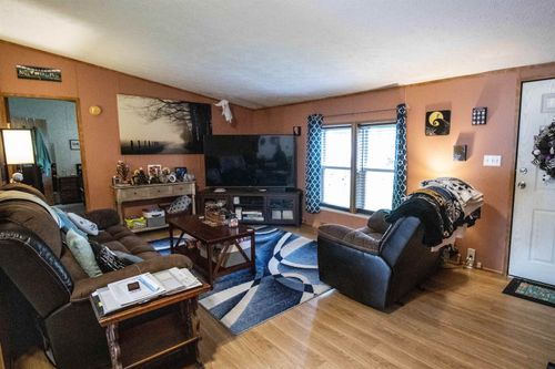 1298 Gordon St, Mount Morris, MI, 48458-1769 | Card Image