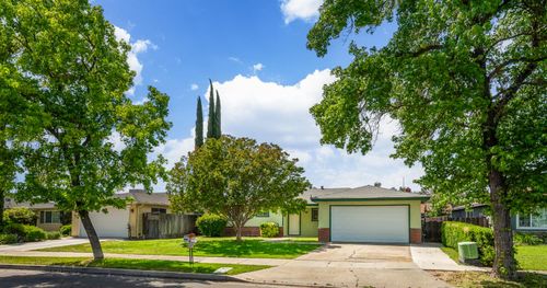 3221 Cheyenne Dr, Merced, CA, 95348-1109 | Card Image