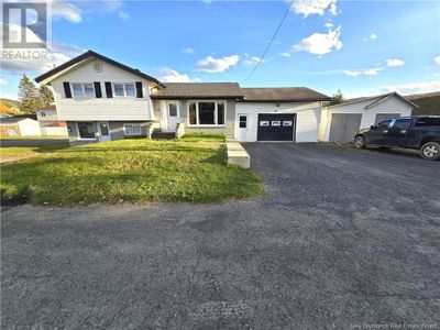 69 Av Laurier Levesque, House other with 4 bedrooms, 2 bathrooms and null parking in Saint Jacques NB | Image 1