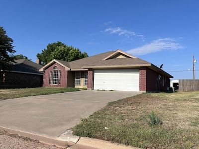 4003 Midland Ave, House other with 4 bedrooms, 2 bathrooms and 2 parking in Snyder TX | Image 2