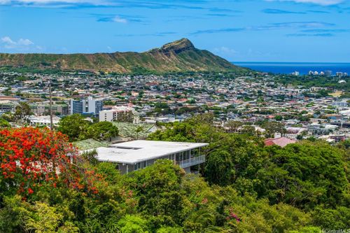 1588 Saint Louis Dr, Honolulu, HI, 96816-1921 | Card Image