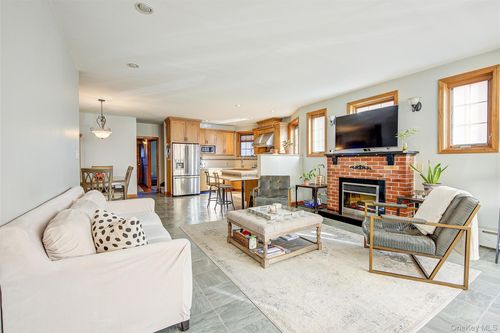 66 74th St, Middle Village, NY, 11379 | Card Image