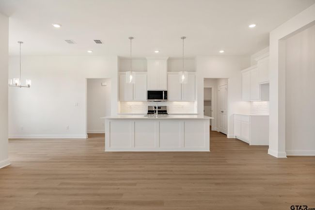 430 Mary Cir, House other with 4 bedrooms, 2 bathrooms and null parking in Bullard TX | Image 10