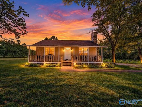 1860 County Road 85, Valley Head, AL, 35989-5134 | Card Image