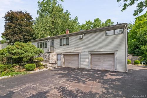 11 Louise Drive, Clarkstown, NY, 10994 | Card Image