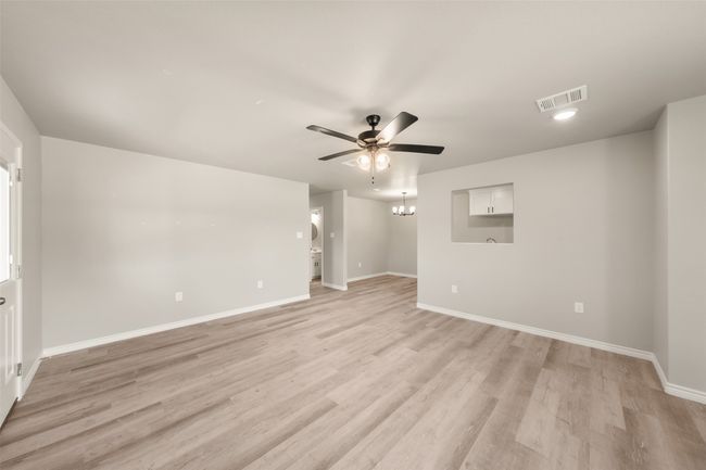 218 Melissa St, Home with 3 bedrooms, 2 bathrooms and null parking in Eddy TX | Image 8