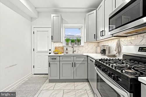 2314 S Hemberger St, PHILADELPHIA, PA, 19145-3315 | Card Image