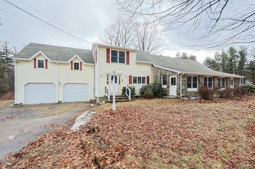 576 Reservoir St, Holden, MA, 01520-1239 | Card Image