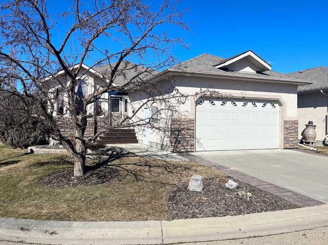 2 - 173 Austin Drive, Home with 3 bedrooms, 2 bathrooms and 4 parking in Red Deer AB | Image 2