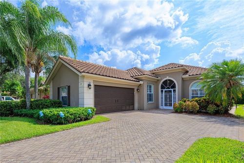 2271 Heydon Cir W, Naples, FL, 34120-4585 | Card Image