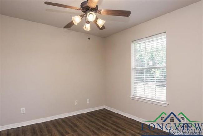 816 Toler Rd, Townhouse with 3 bedrooms, 2 bathrooms and null parking in Longview TX | Image 14