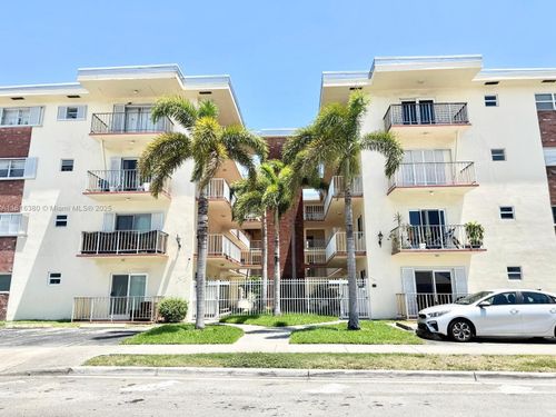 apt-203-1747 Rodman St, Hollywood, FL, 33020-6450 | Card Image