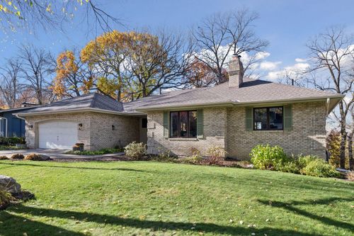 305 Glenmoor Ln, Long Lake, MN, 55356-9364 | Card Image