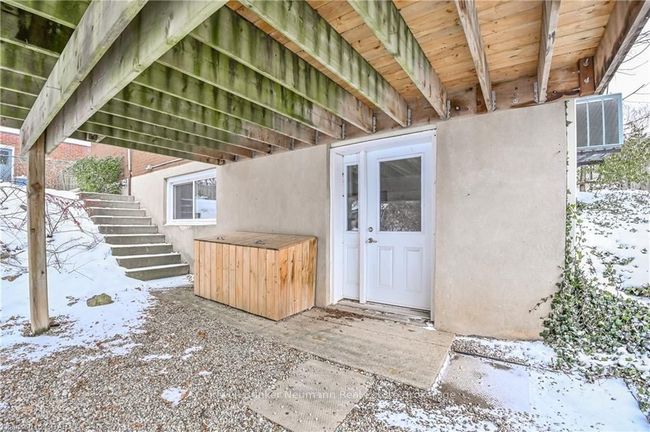 18 Crestwood Dr, House other with 3 bedrooms, 2 bathrooms and 4 parking in Cambridge ON | Image 32