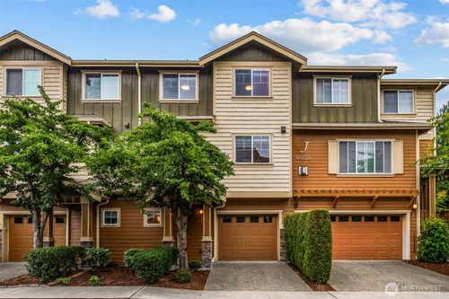 unit-j3-4660 Ne 3rd Ct, Renton, WA, 98059-5277 | Card Image