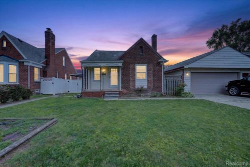 13121 Backus Street, Southgate, MI, 48195 | Card Image