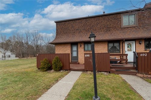 696 Surrey Hill, Henrietta, NY, 14623 | Card Image