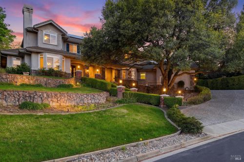 2054 Pinecrest Court, Vacaville, CA, 95688 | Card Image