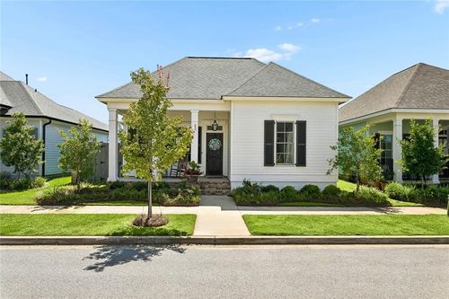 547 Hopscotch Rd, Covington, LA, 70433-1284 | Card Image