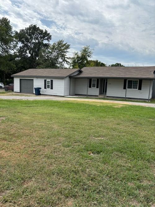 12104 N 129th East Eastavenue, Collinsville, OK, 74021 | Card Image