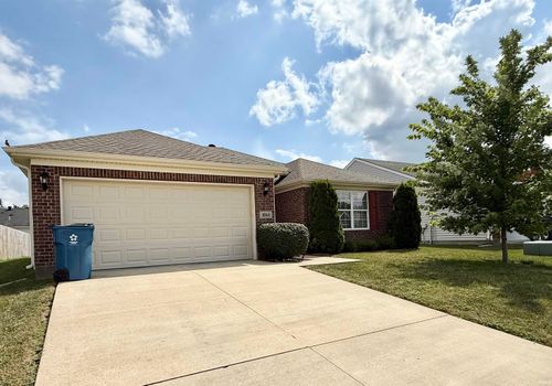 5045 Stables Dr, Evansville, IN, 47715-7341 | Card Image